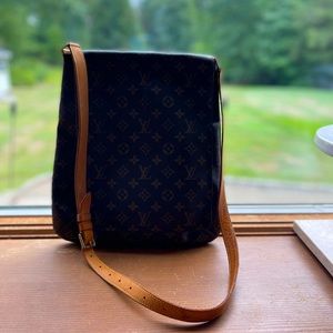 Louis Vuitton Saba Crossbody